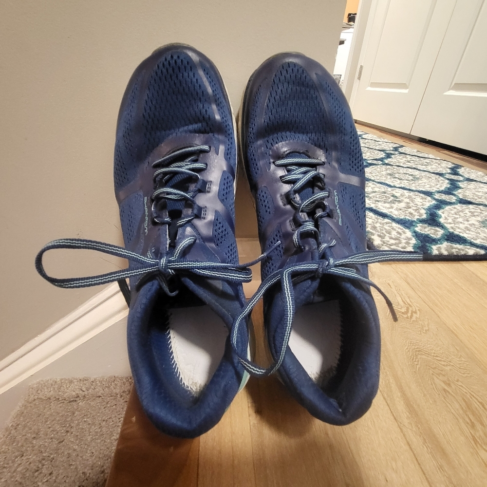 Topo Phantom W12